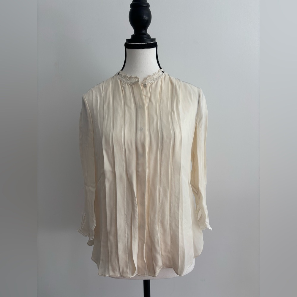 Elie Tahari Ivory Silk Blouse with Lace Detail